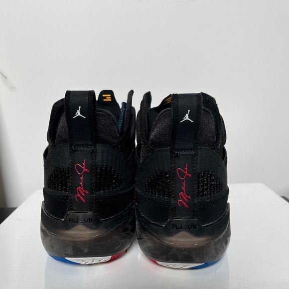 Nike Kid's Air Jordan XXXVII (GS) Basketball Shoe dd7421-061 - Picture 4 of 6